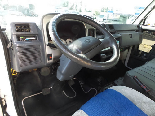 Furgon Daihatsu Delta V126l