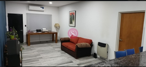 Casa En Venta En De Vicenzo Grande, Del Viso, Pilar