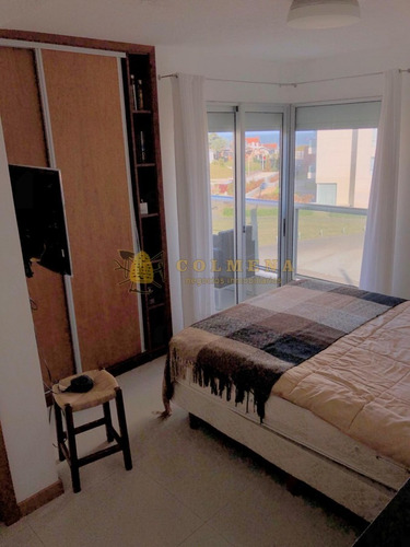 Muy Buen Departamento A Metros De Playa Brava Con Barbacoa Exclusiva!- Ref: 3291