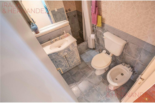Imagen 22 de 30 de Venta De Ph Con Terraza Propia- Un Oasis En Recoleta !!!