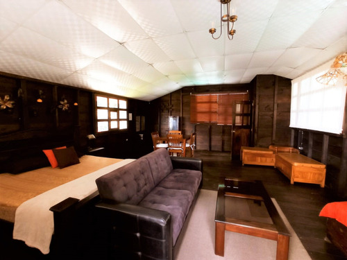 Imagen 29 de 30 de Vendo Hermosa Propiedad, Ubicada En Uno De Los Sectores Mas Selectos De San Lucas Sacatepequez, Incluye Dos Casas Con Amplio Jardin Ideal Para Casa De Campo O Todo Tipo De Negocio