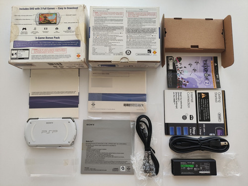 Consola Sony Playstation Pspgo Bundle Con Juegos En Caja Psp