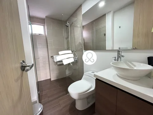 Venta De Apartamento En Calasanz, Amplios Espacios Y Excelente Ubicación