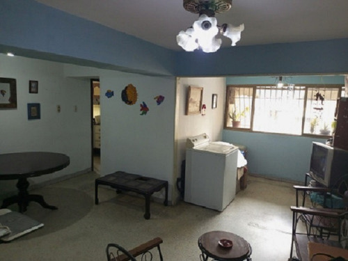 Apto / Venta / Santa Rosalia / 2h/1b/0pe / 65 M2