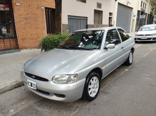 Ford Escort 1.8 Coupe Rs