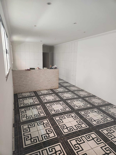 Casa Térrea Com 02 Quartos E 02 Vagas De Garagem