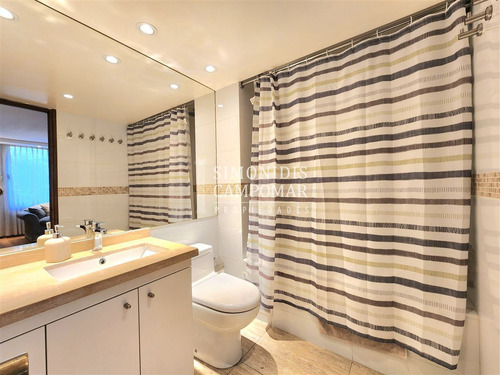 Departamento En Venta De 4 Dorm. Las Condes Av. Colón
