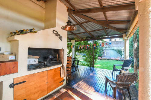 Imagen 28 de 30 de Casa De 4 Dormitorios En Venta - Linda Con Jcr - Fisherton