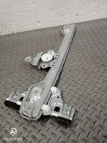 Mecanismo Elevador Tras Izq Chevrolet Trax 4x2 1.8 Std 12/16 (Usado)