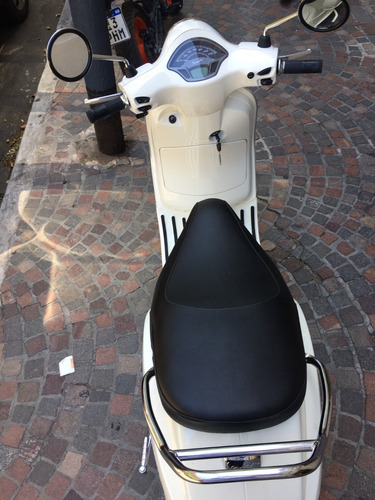Imagen 3 de 25 de Vespa Vxl