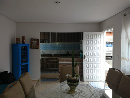 Casa Para Venda Em Guarapuava, Jardim Pinheirinho, 3 Dormitórios, 1 Suíte, 1 Banheiro, 2 Vagas - _2-1124273