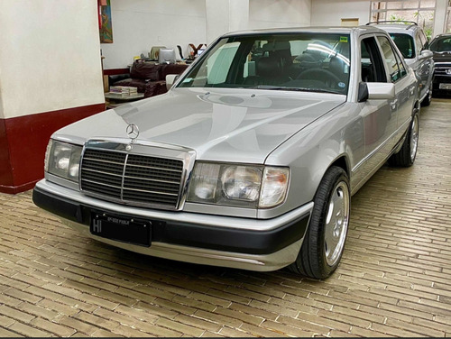 Imagem 2 de 4 de Mercedes Benz 300 E