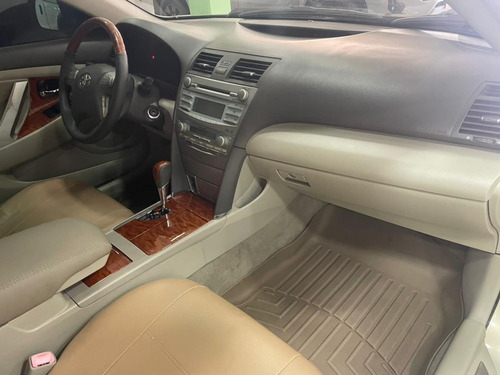 Imagen 11 de 14 de Toyota Camry