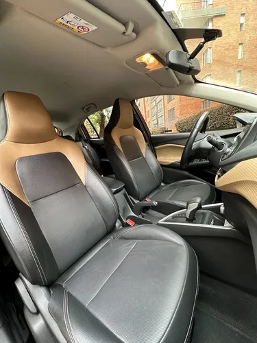 Chevrolet Onix 1.0T Premier Hatch At
