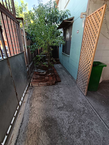Casa De Dos Pisos 2h 2b 2e (92834)
