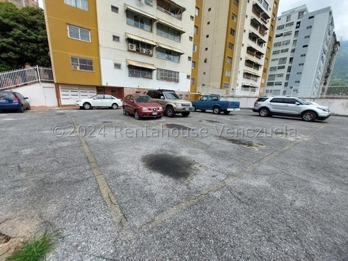 Apartamento En Venta La Urbina Jose Carrillo Bm Mls #24-27172