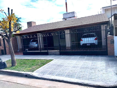 Venta Casa 3 Dormitorios Marquez De Sobremonte