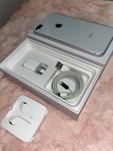iPhone 8 Plus