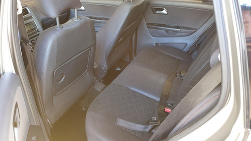 Volkswagen Suran 1.6 Imotion Highline 2014