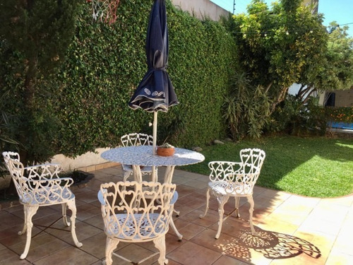 Venta De Casa En Gran Lote Con Pileta! Haedo Chico-