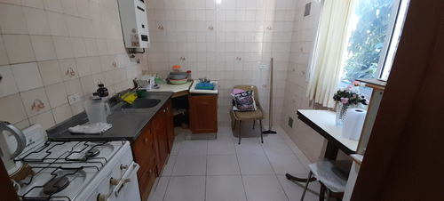 Imagen 6 de 12 de Departamento 2 Amb Con Cocina Independiente Y Balcón