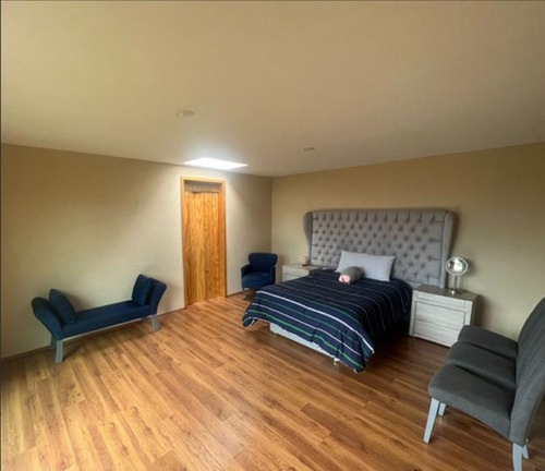 Venta De Casa En Fraccionamiento San Carlos En Metepec