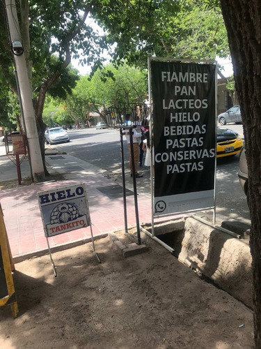 Imagen 7 de 12 de Almacén Sexta Sección Mendoza