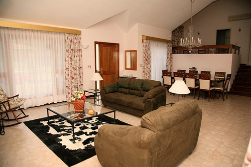 Excelente Casa En Venta En Playa Mansa, Punta Del Este- Ref: 37613