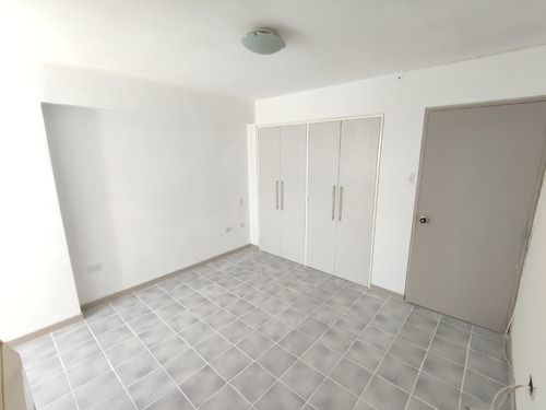 Imagen 6 de 8 de Apartamento En Venta En Residencias Cerromar Lecheria