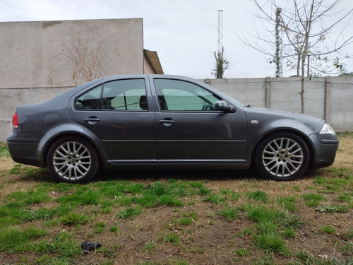 Volkswagen Bora 1.8 Highline T 180cv Cuero 2009