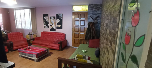 Imagen 12 de 30 de Venta Casa Barrio Ujemvi