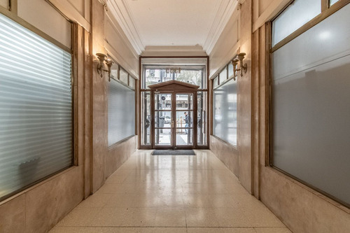 Oficina Comercial Venta En Av De Mayo Monserrat