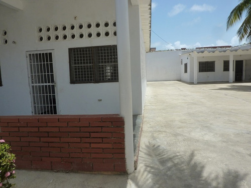 Imagen 2 de 19 de Casa En Venta.