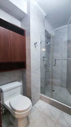 Apartamento En La Ave. El Milagro, Costa Virginia