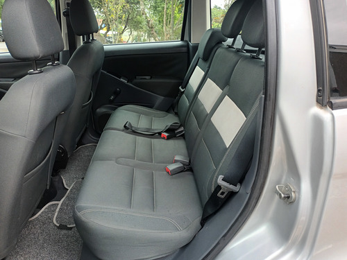 Fiat Idea 1.6 16v Essence Flex 5p
