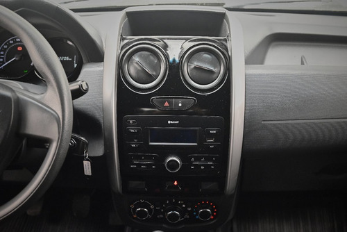 Imagen 13 de 15 de Renault Oroch Expresion 1.6 2020