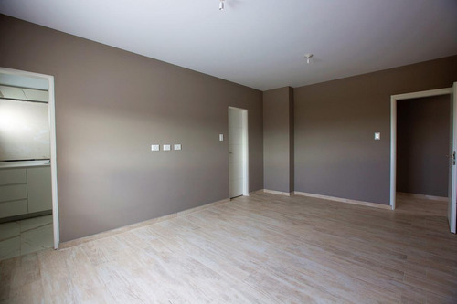 Imagen 9 de 23 de Venta! Duplex 3 Dorm. En Manantiales!!! Galeria, Asasor Y 2 Cocheras!!! 180m2!