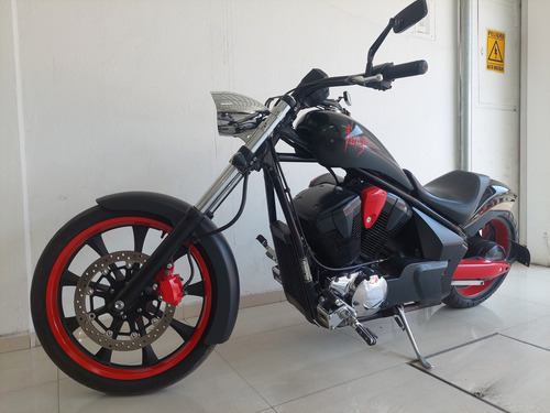 Hermosa E Imponente Fury 1300