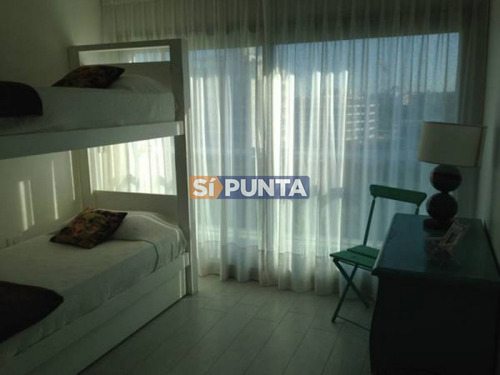 Imagen 13 de 23 de Apartamento En Brava, 3 Dormitorios *