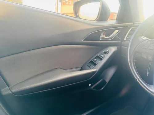 Mazda 3 2.0 Touring At