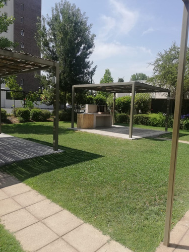 Imagen 2 de 9 de Hermoso Departamento En Cuarto Piso Con Vista Cordillera