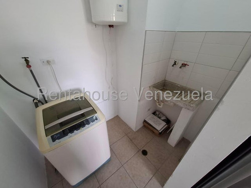 Raul Gutierrez, Alquila Apartamento Conectado A Planta, Av Libertador Barquisimeto