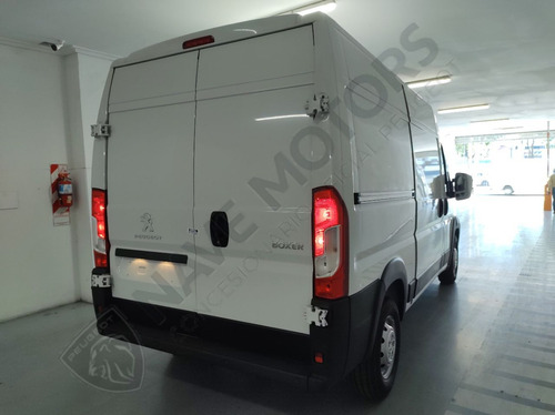 Imagen 21 de 25 de Peugeot Boxer Premium 2.2 Hdi 435mh 130 0km 2023
