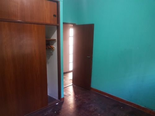 Imagen 8 de 14 de Tipo Casa 5 Amb En Venta Entrada Independiente Barrio Naón.