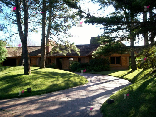 Precioso Chalet Lindero Al Golf- Ref: 9838