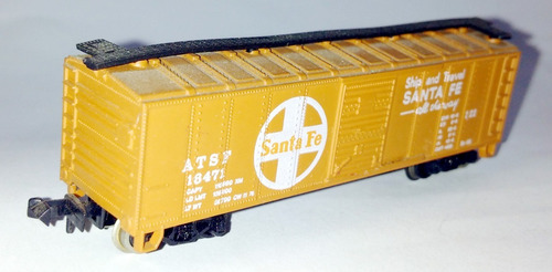 Imagen 2 de 4 de Vagon Americano Cerrado Santa Fe Atsf - Escala N Bachmann