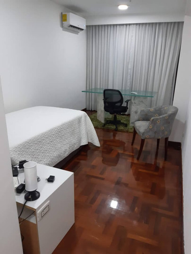 Apartamento De 3 Habitaciones Amoblado