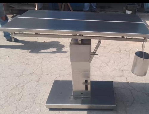 Mesa De Acero Inoxidable Uso Veterinario