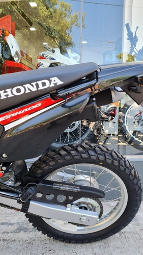 Imagen 22 de 25 de Honda Xr 250 Tornado 0km 2023 Rojo- Retira Ya!!! Power Bikes