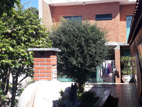 Imagem 1 de 8 de Casa Com 4 Quartos, 5 Vagas Garagem, Bairro Jaraguá, Ótima